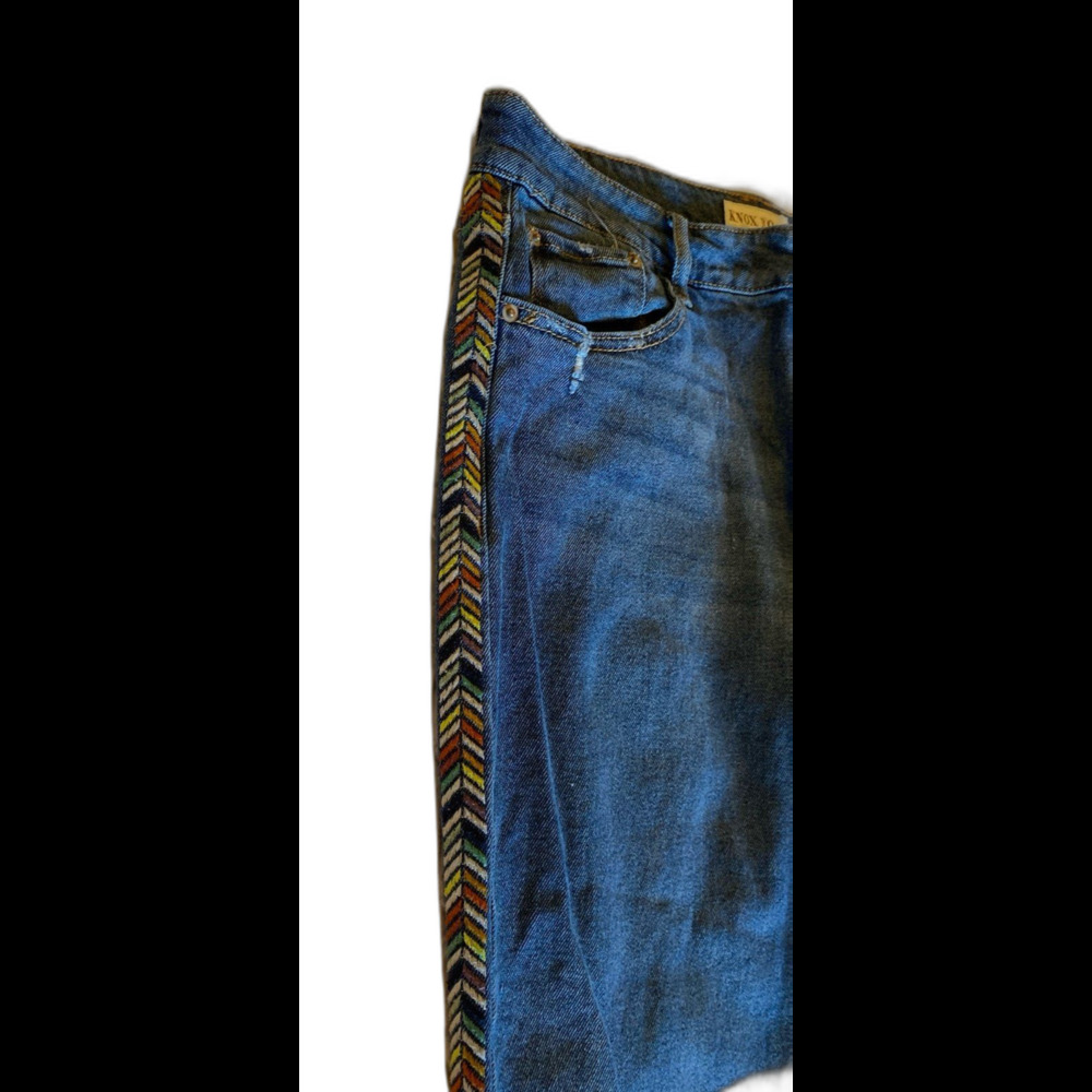Knox Rose Denim Distressed Jeans Size 12 Cropped Stylish Stitching Down Legs - Picture 3 of 12